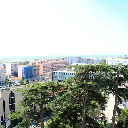 Nice Appartement Buitenkant foto